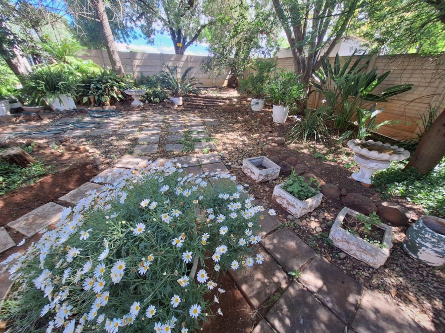 5 Bedroom Property for Sale in Fichardt Park Free State